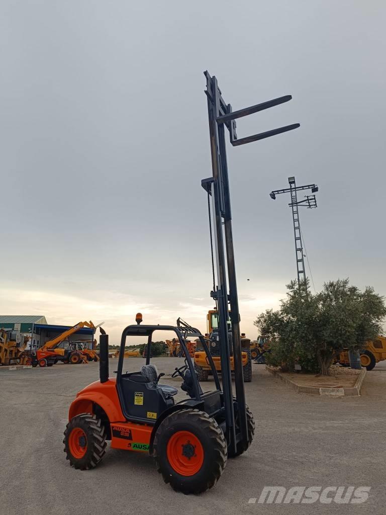 Ausa CH 250 X4 Wózki widłowe terenowe