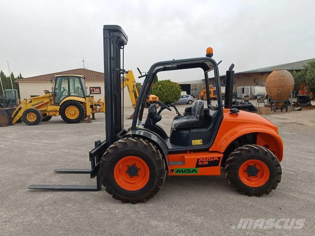 Ausa CH 250 X4 Wózki widłowe terenowe
