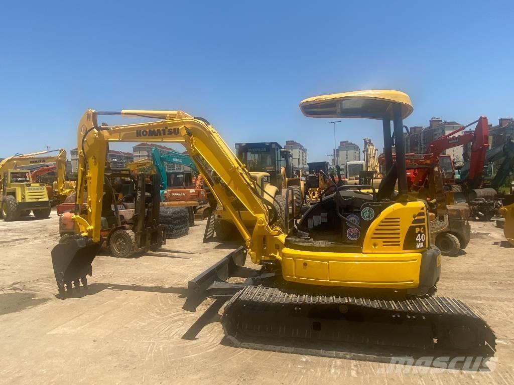 Komatsu PC 40 MR-2 Minikoparki