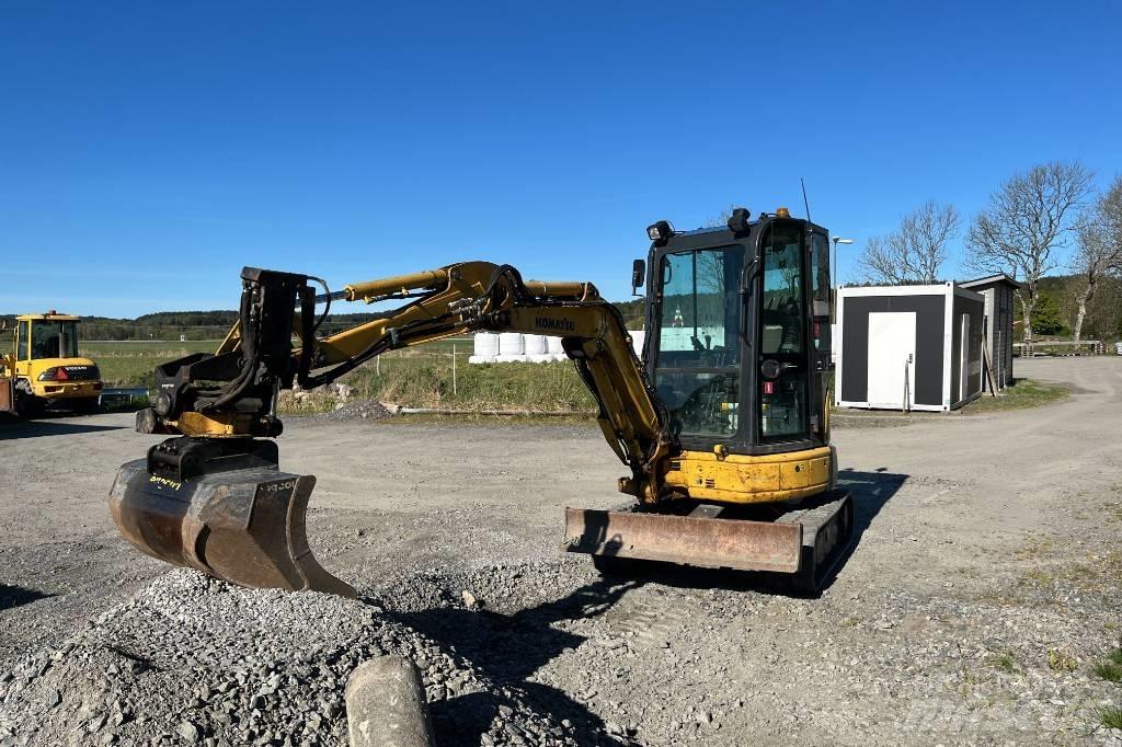 Komatsu PC 26 MR-3 Minikoparki