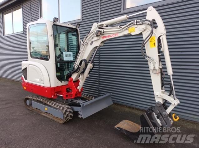 Takeuchi tb225 Minikoparki