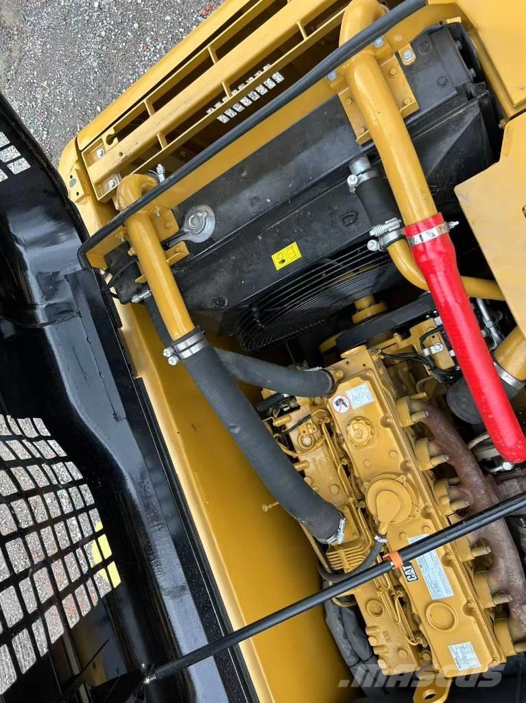 CAT 320D2L Koparki gąsienicowe