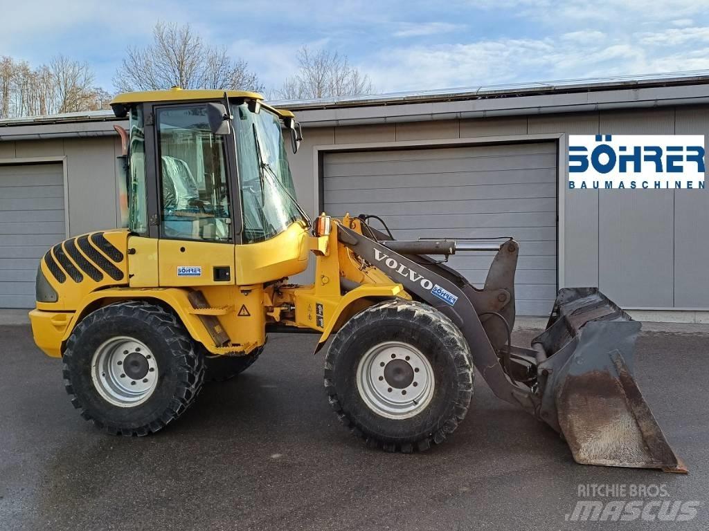 Volvo L 30 B Ładowarki kołowe