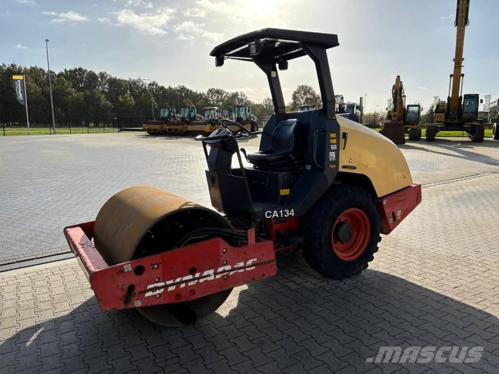 Dynapac CA 134 D Walce jednobębnowe