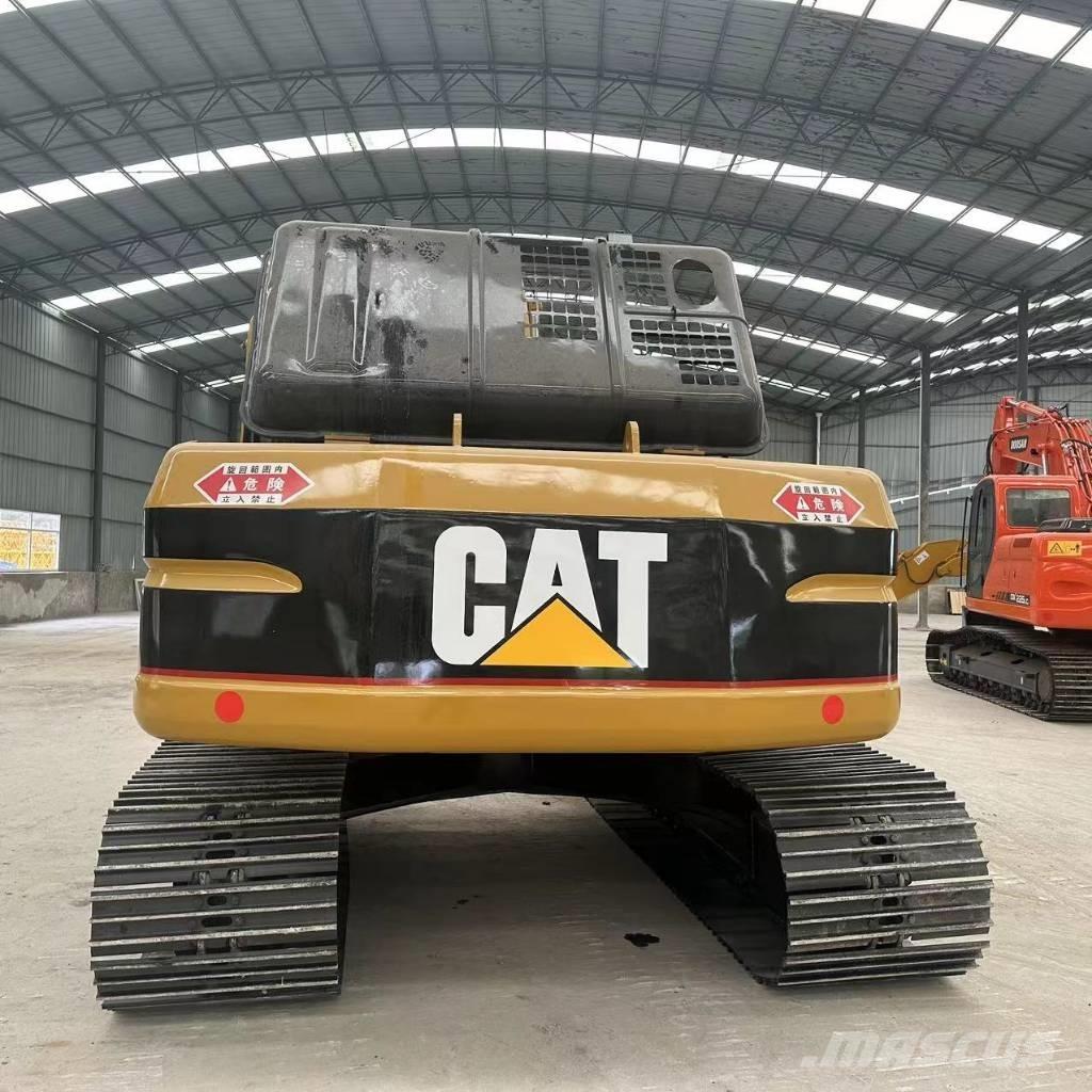 CAT 320B Koparki gąsienicowe