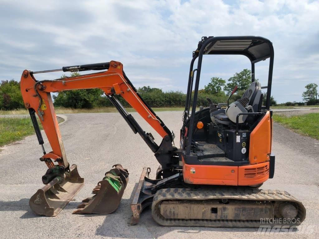 Hitachi ZX 26 U-5 A Minikoparki