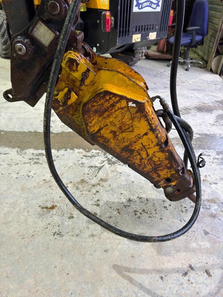 JCB breaker Młoty hydrauliczne