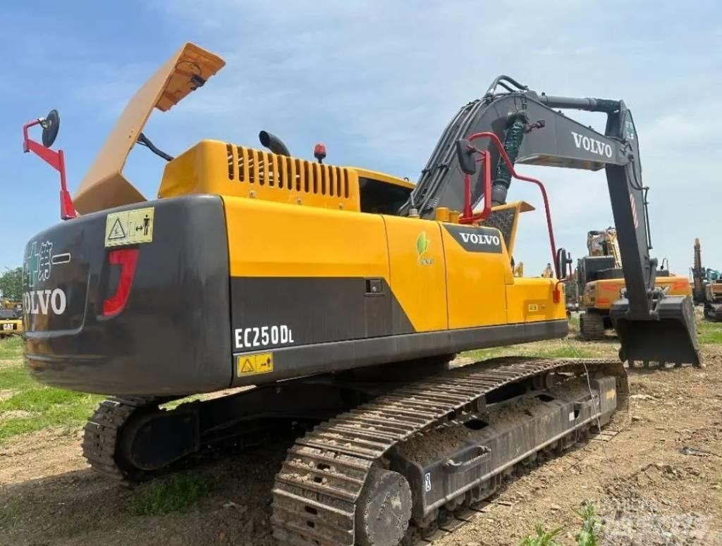 Volvo EC 250 D L Koparki gąsienicowe