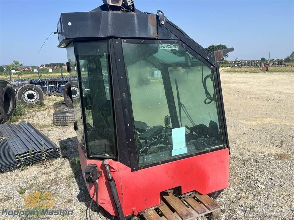Valmet 911.1 Kabiny i wnętrze