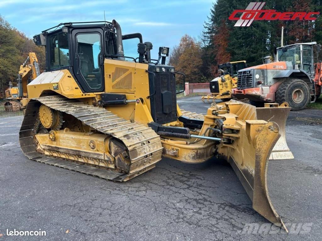 CAT D 5 Spycharki gąsienicowe