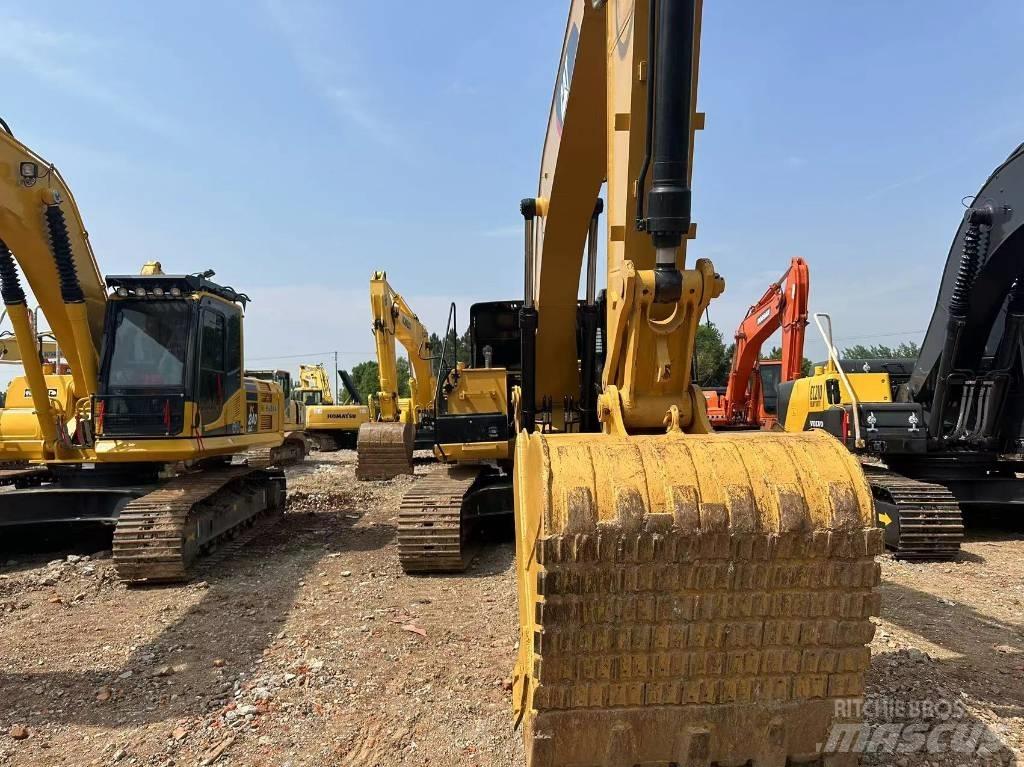 CAT 326D Koparki gąsienicowe