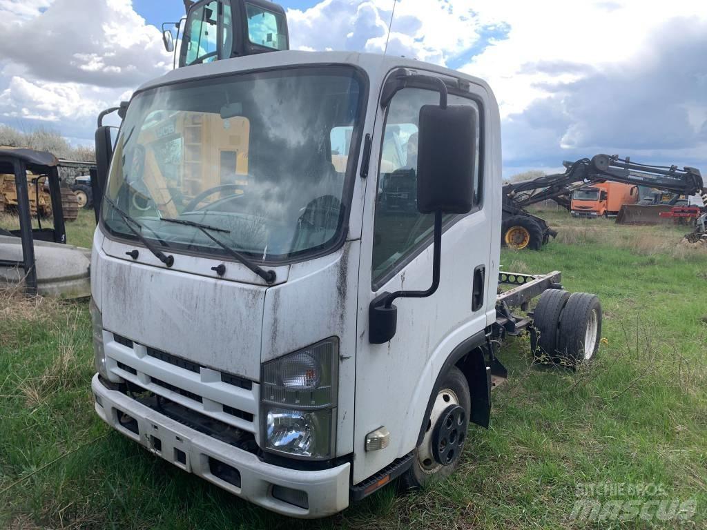 Isuzu FOR PARTS Busy / Vany