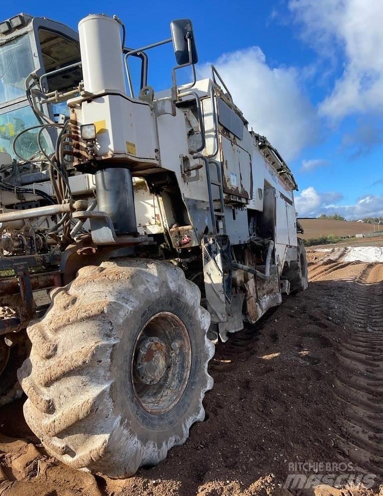 Wirtgen WR2500SK Recyklery do asfaltu