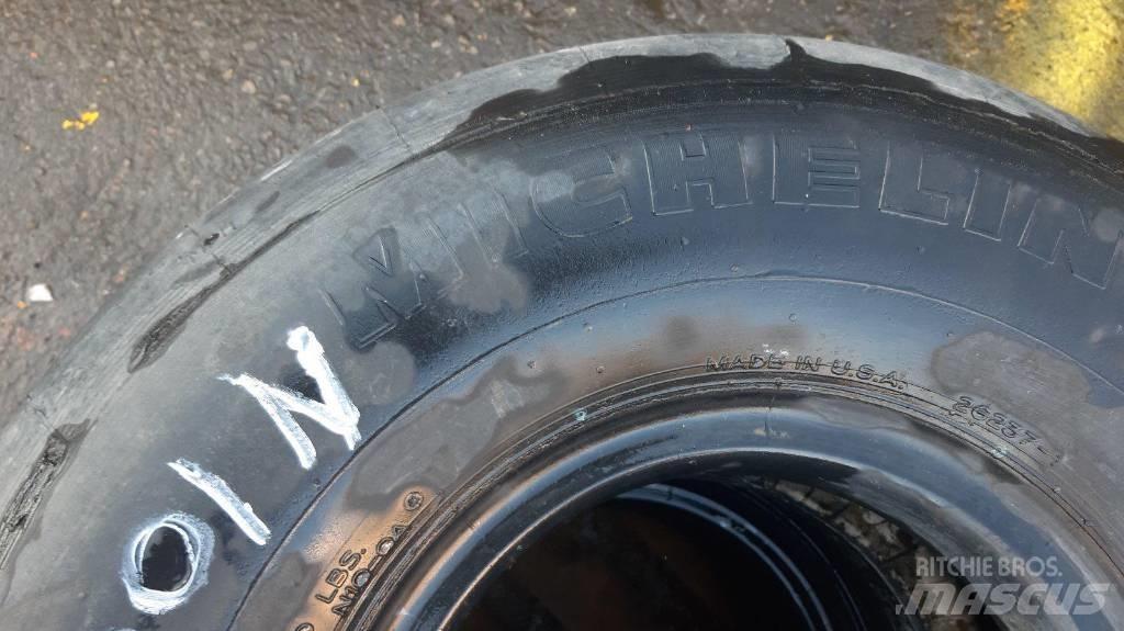 Michelin H 31X130-12 Opony, koła i felgi