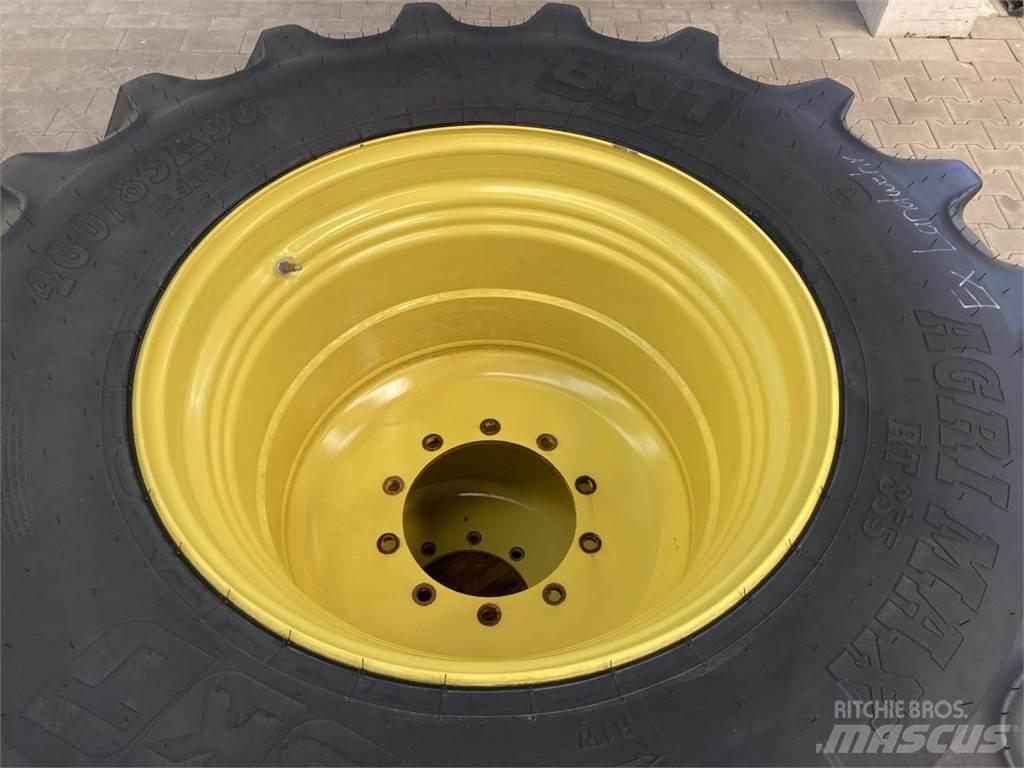 BKT 460/85R30 Opony, koła i felgi