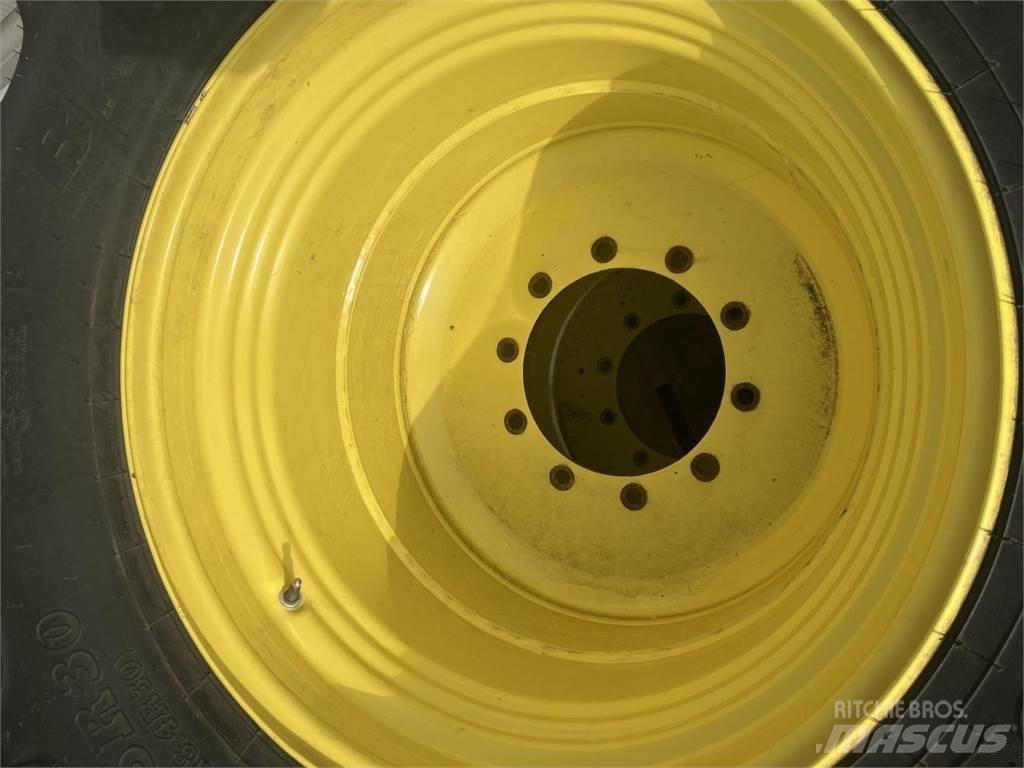 BKT 460/85R30 Opony, koła i felgi