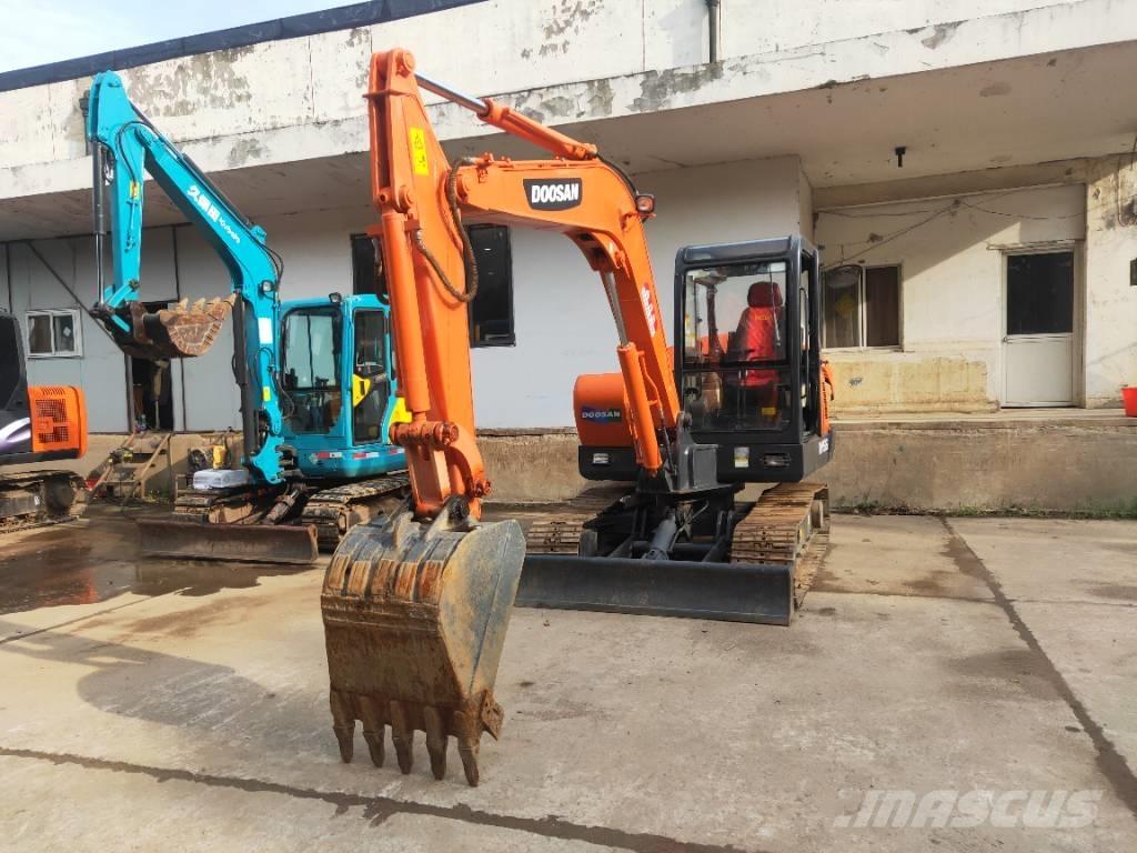 Doosan DH55 Minikoparki