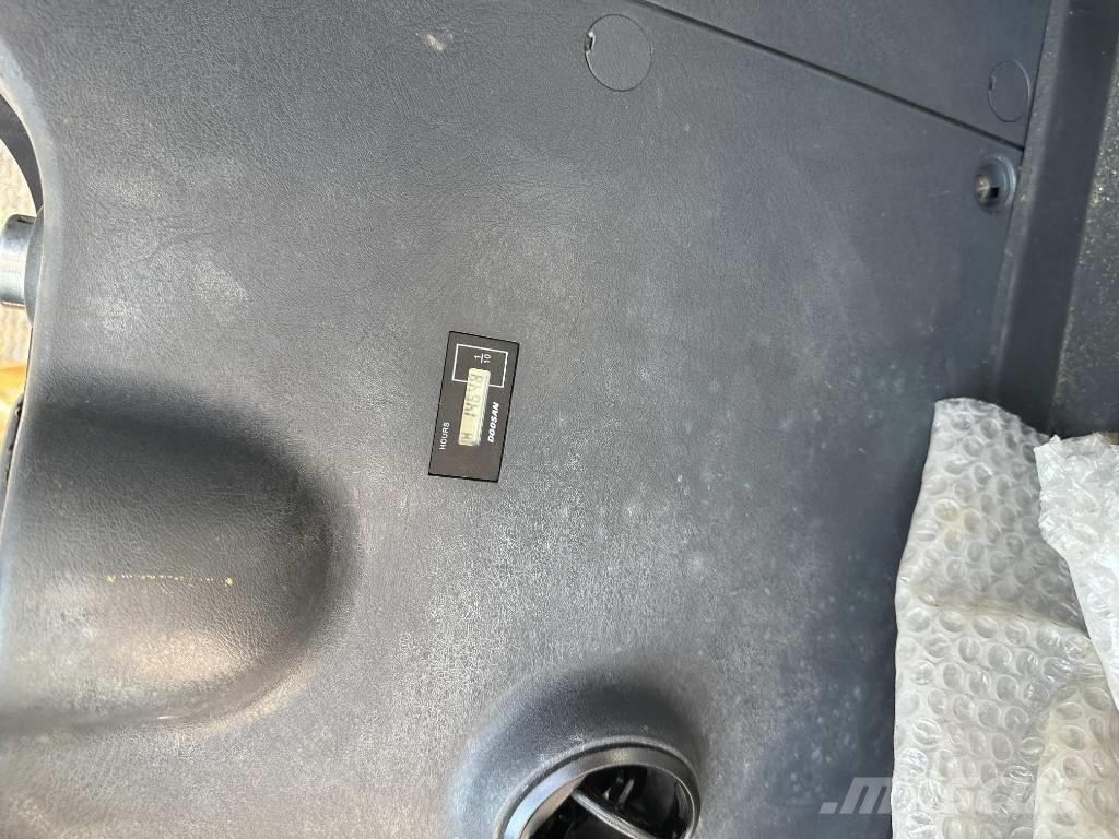 Hyundai R220LC-9S Koparki gąsienicowe