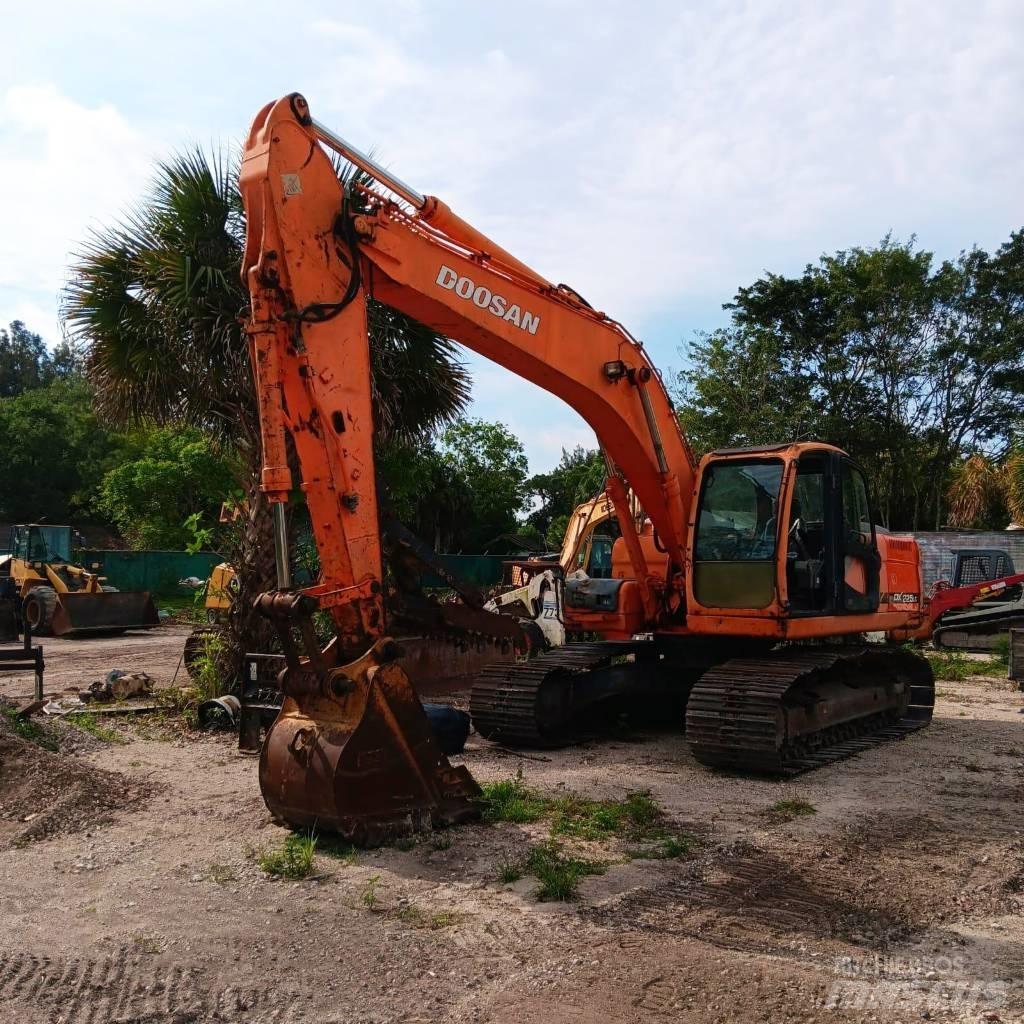 Doosan DX 225 LC Koparki gąsienicowe