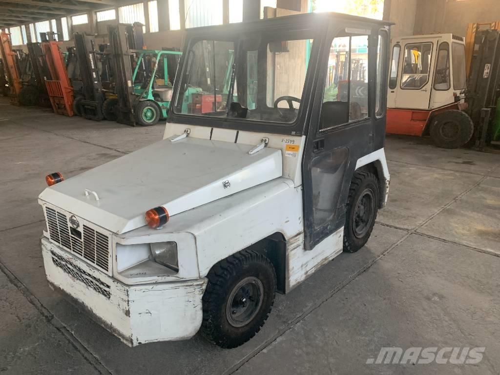 Nissan TD2500 V-2579 Wyposażenie lotnisk