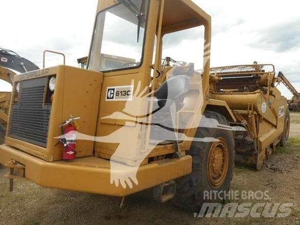 CAT 613C Skrobaki