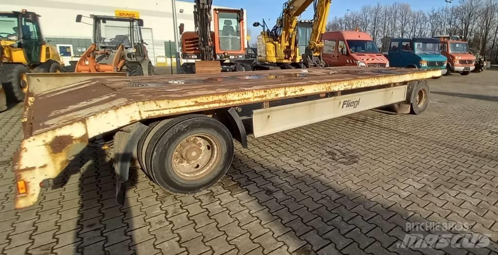 Fliegl Anhänger Inne przyczepy