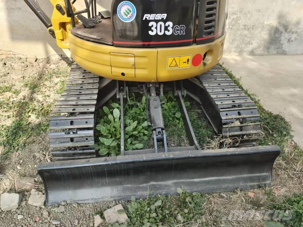 CAT 303 CR Minikoparki