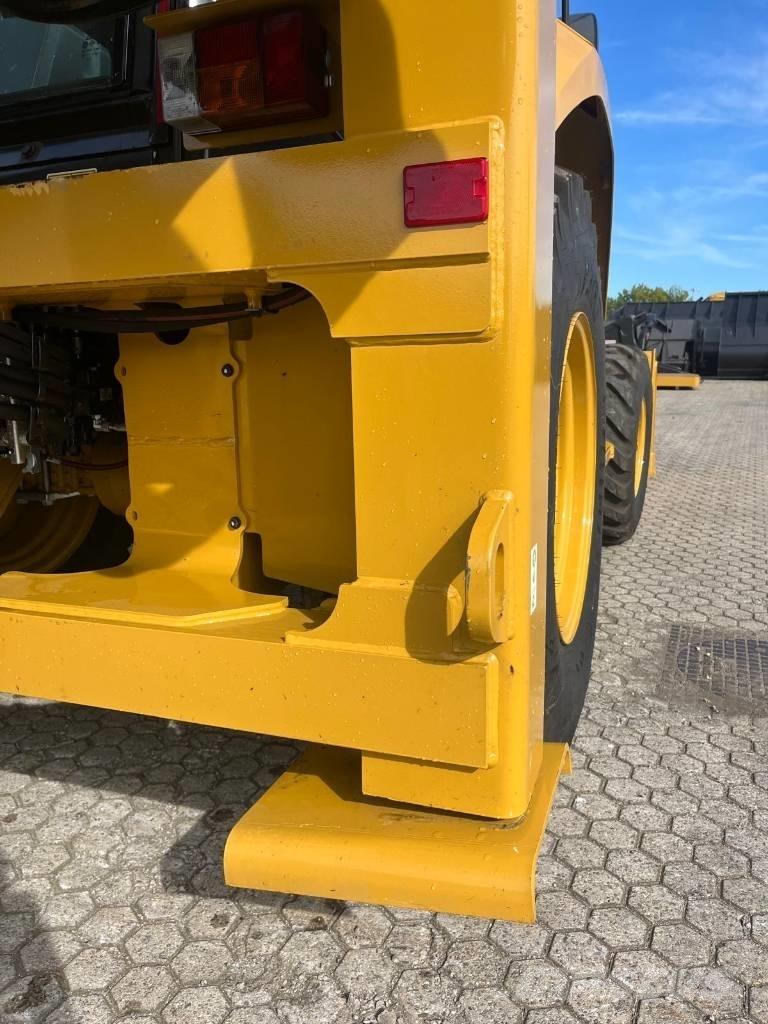 CAT 424 Koparko-ładowarki