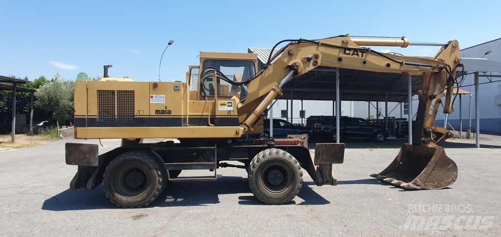 CAT 214 B Koparki kołowe