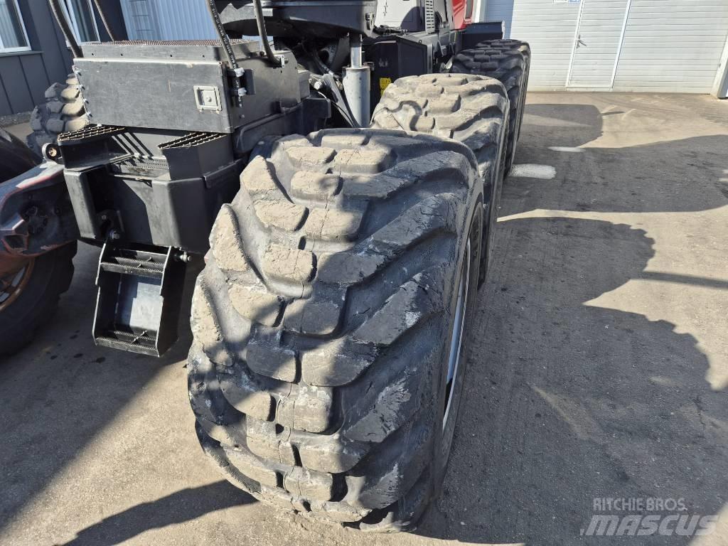 Komatsu 931 XC Harwestery