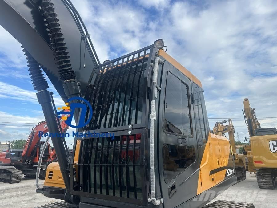 Hyundai R220LC-9S Koparki gąsienicowe
