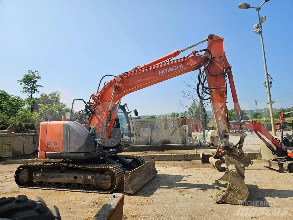 Hitachi ZX 135 US Koparki gąsienicowe