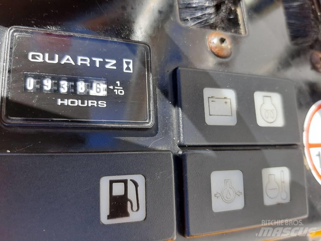 JCB 8008 CTS Minikoparki