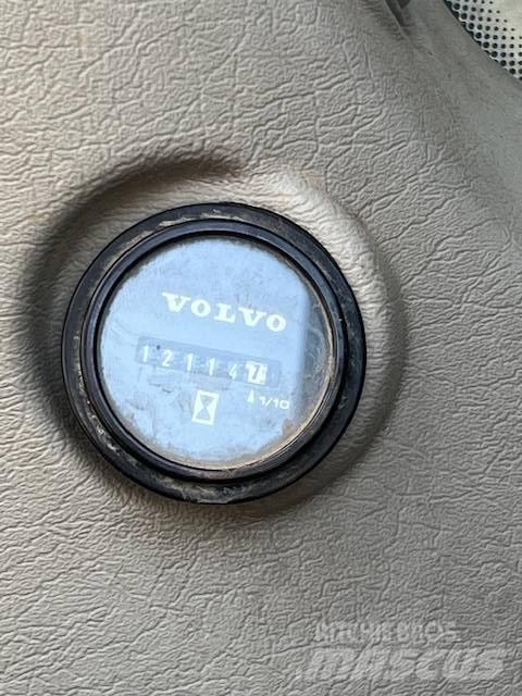 Volvo EC 220 DL Koparki gąsienicowe