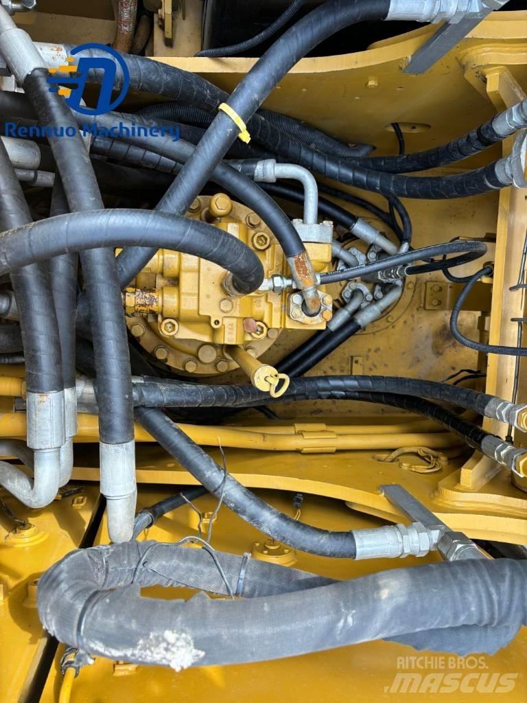 CAT 323 Koparki gąsienicowe