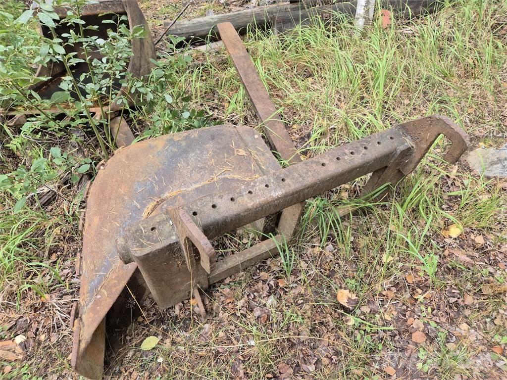  Trukkipiikit Volvo Widły