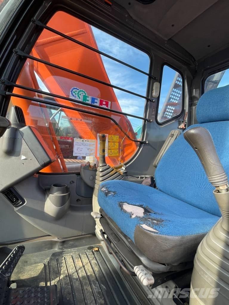 Hitachi ZX 240 Koparki gąsienicowe