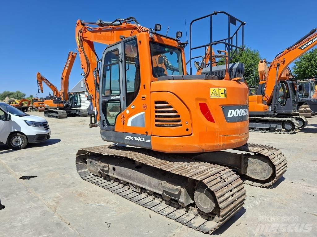 Doosan DX 140 LCR Koparki gąsienicowe