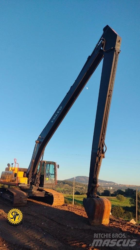 Volvo EC 250 D Koparki gąsienicowe