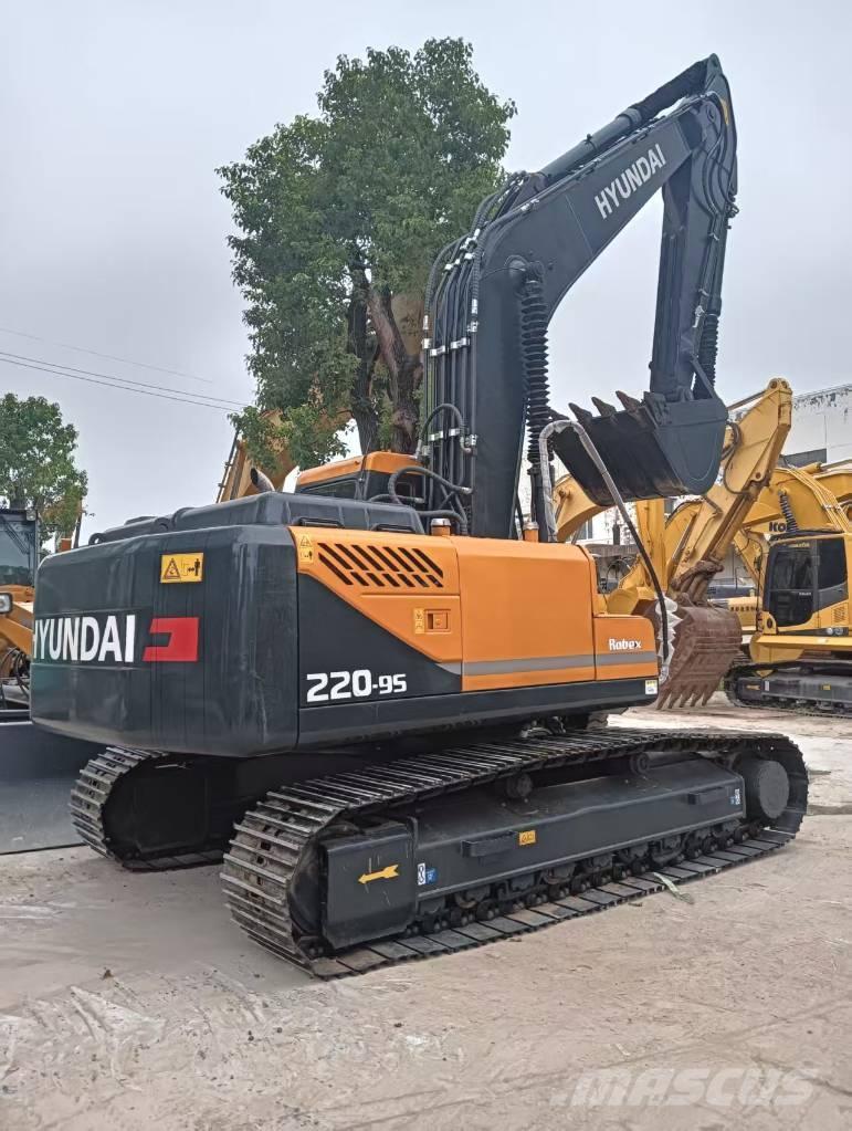 Hyundai 220 LC-9S Koparki gąsienicowe