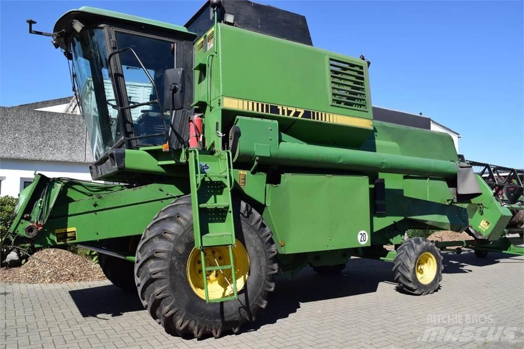 John Deere 1177 Kombajny zbożowe