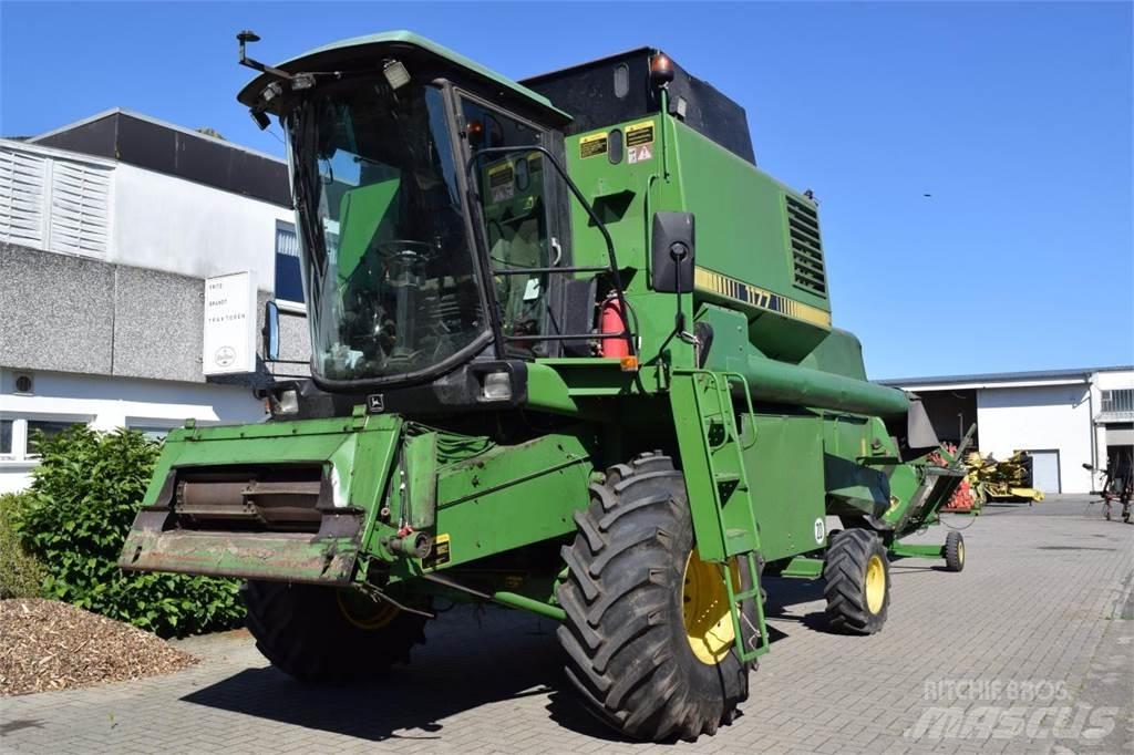 John Deere 1177 Kombajny zbożowe
