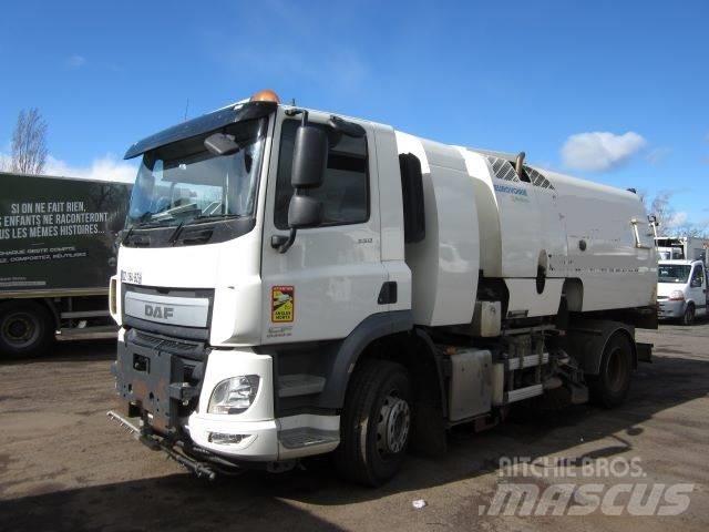 DAF CF330 Zamiatarki
