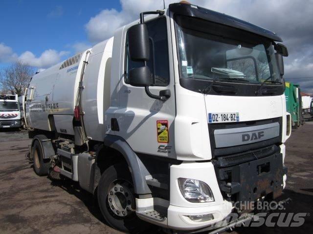 DAF CF330 Zamiatarki