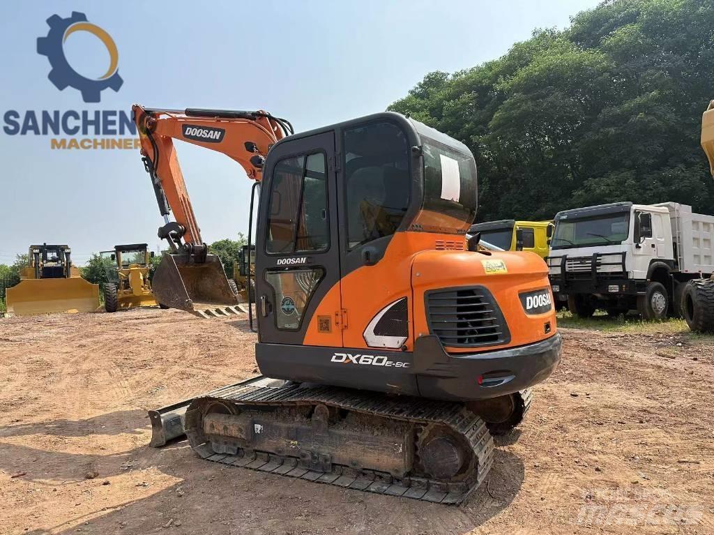 Doosan DX 60 Koparki gąsienicowe