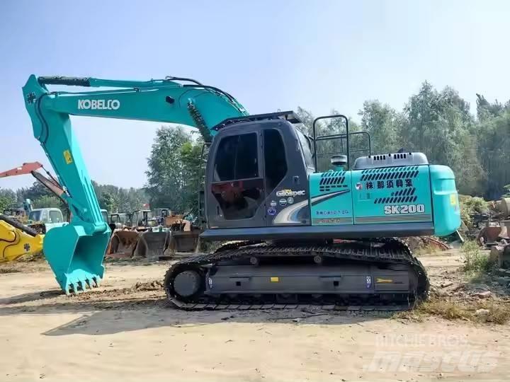 Kobelco SK200-8 Koparki gąsienicowe