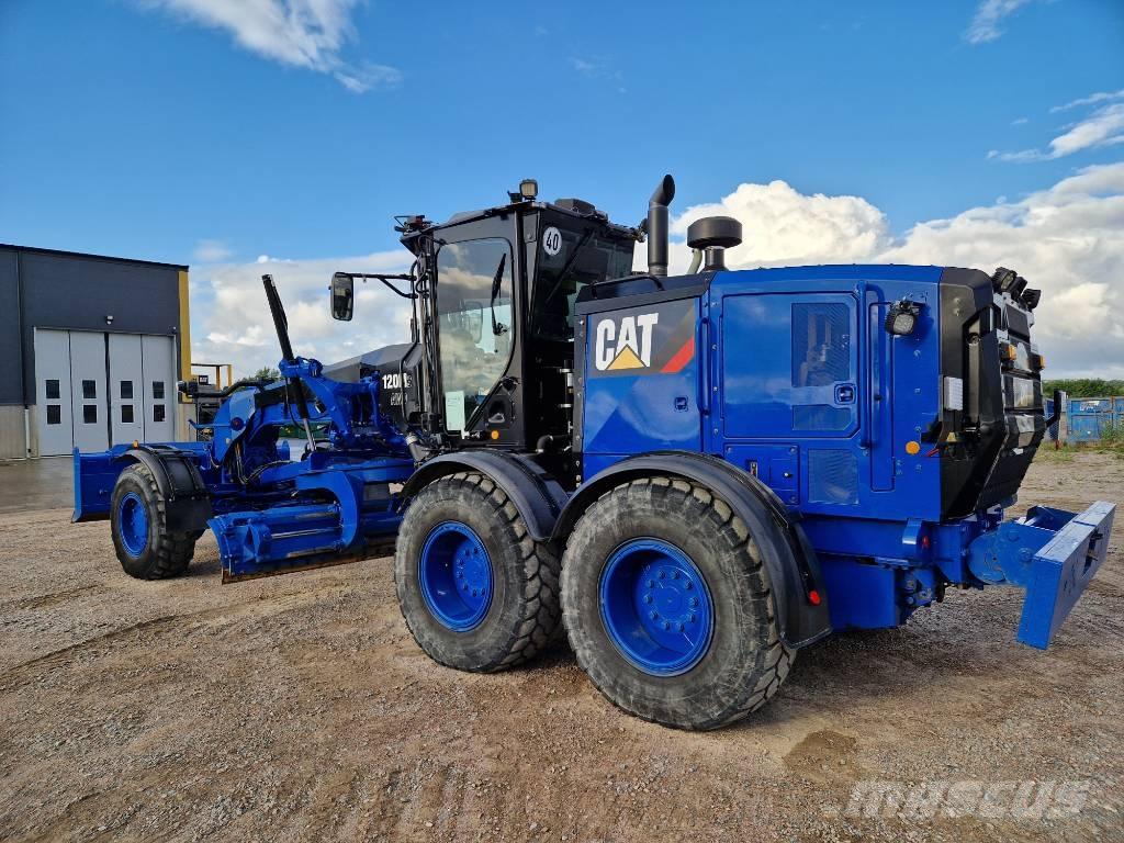 CAT 120 AWD Równiarki