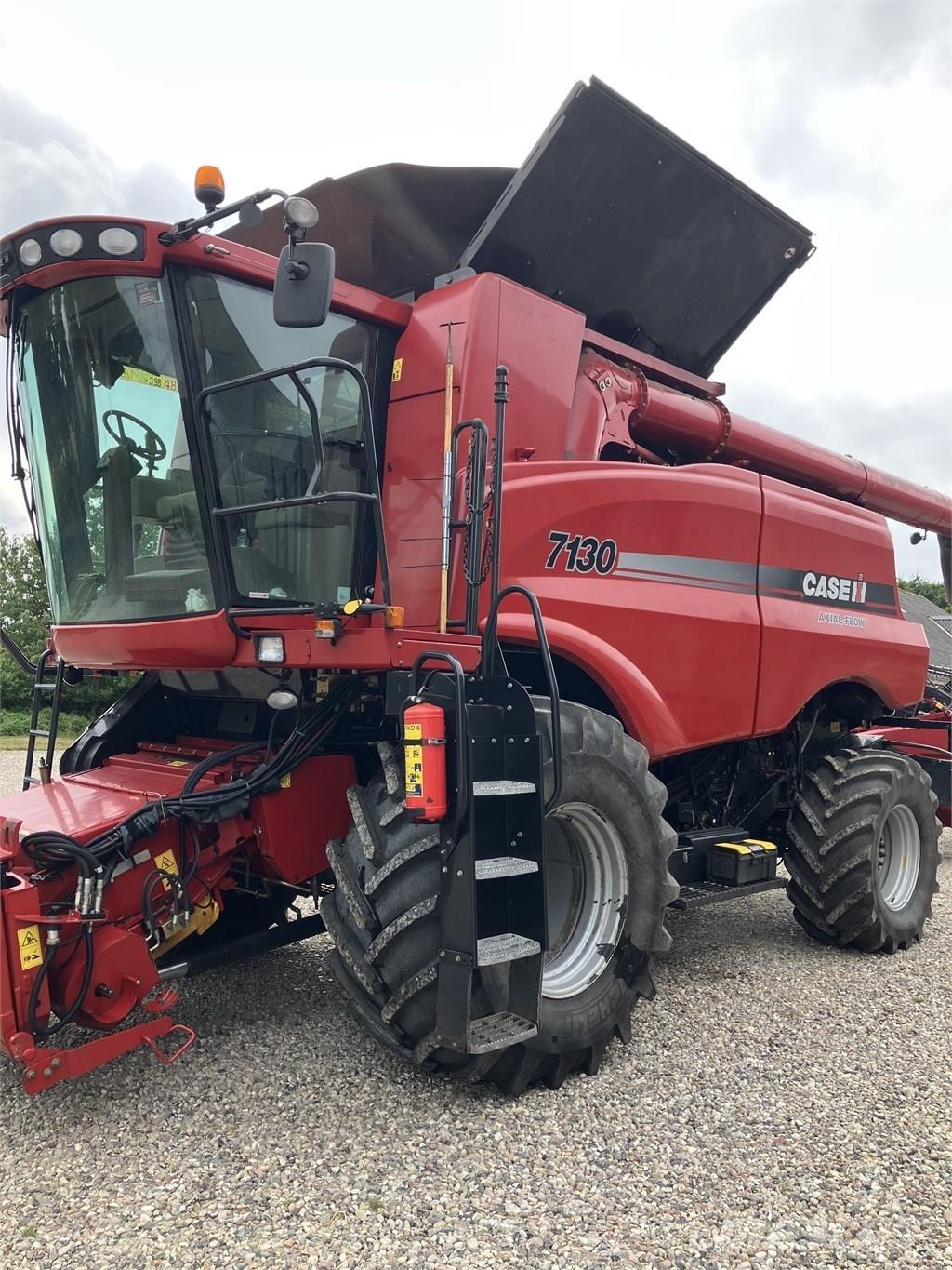 CASE Axial Flow 7130 Kombajny zbożowe