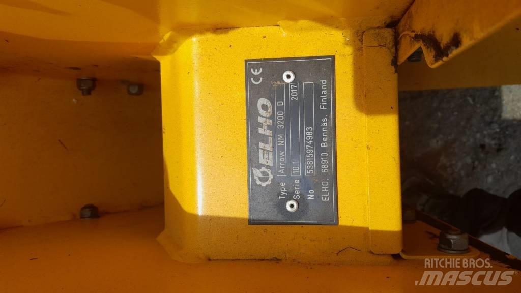 Elho Arrow NM 3200 D Kosiarki ze wstępną obróbka paszy