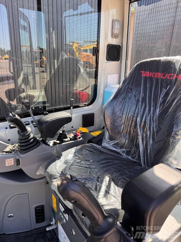 Takeuchi TB 320 Minikoparki